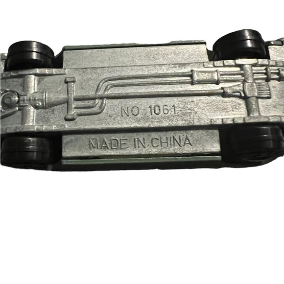 Mercedes and Mazda vintage cars - Picture 3 of 5